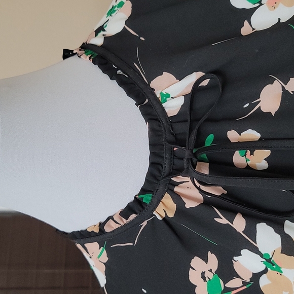 Karl Lagerfeld Floral Print Blouse - Picture 3 of 11